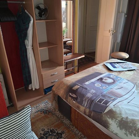 Homey Budget Bedroom Amsterdam Dış mekan fotoğraf