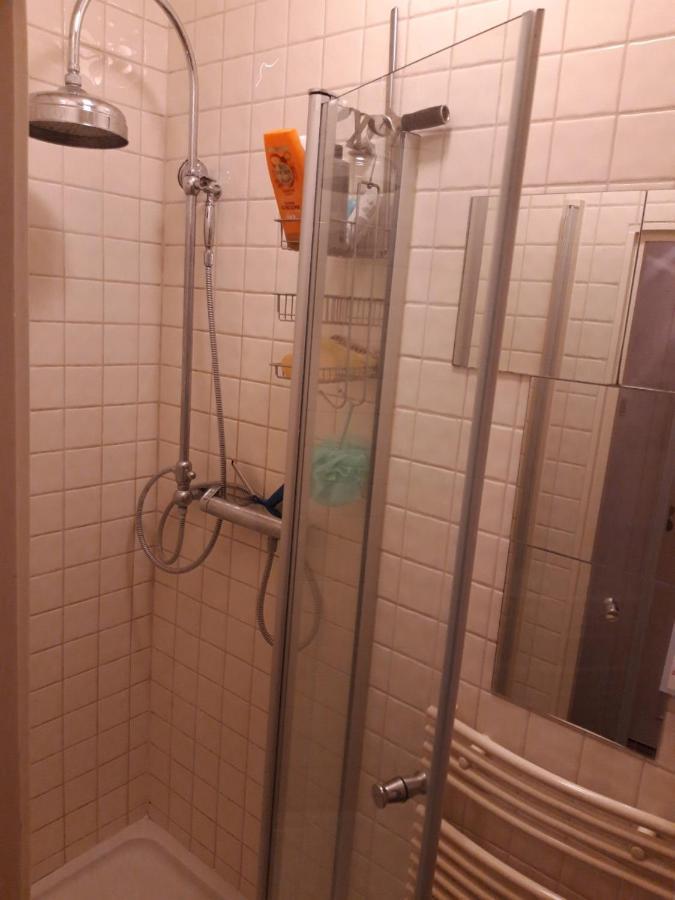 Homey Budget Bedroom Amsterdam Dış mekan fotoğraf