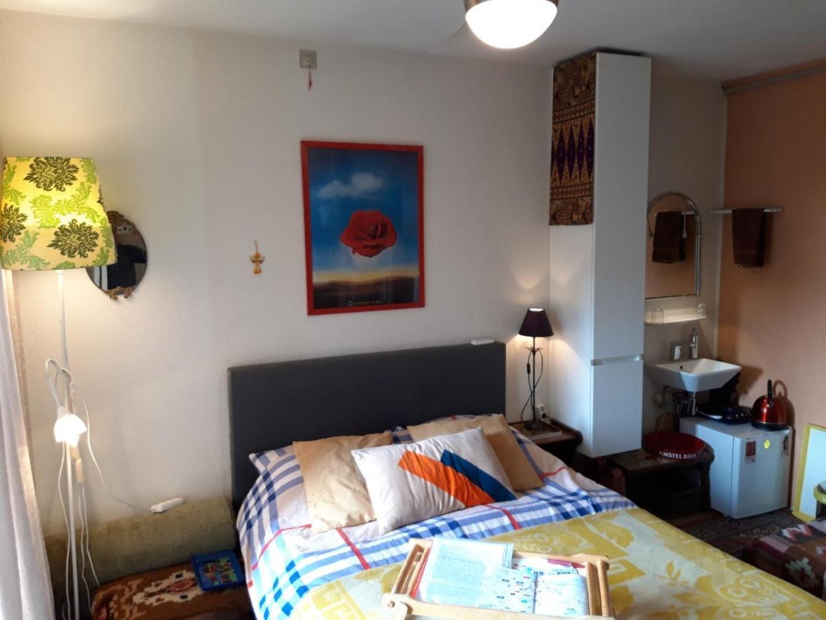 Homey Budget Bedroom Amsterdam Dış mekan fotoğraf