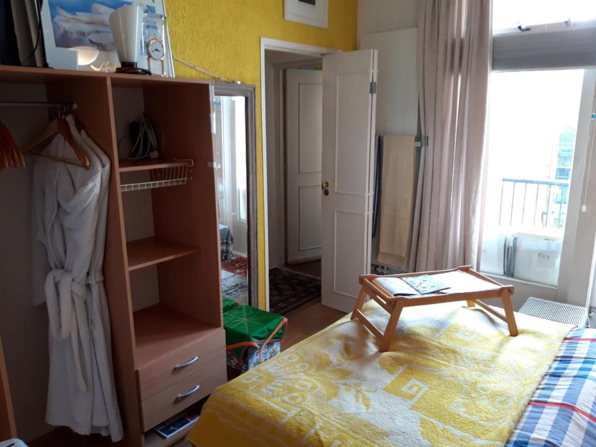 Homey Budget Bedroom Amsterdam Dış mekan fotoğraf