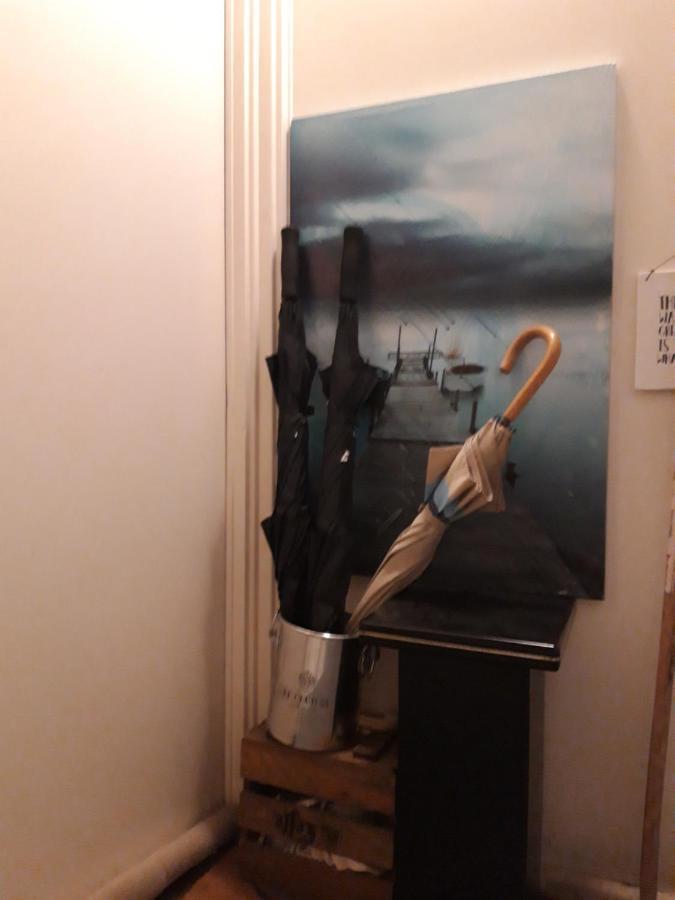 Homey Budget Bedroom Amsterdam Dış mekan fotoğraf
